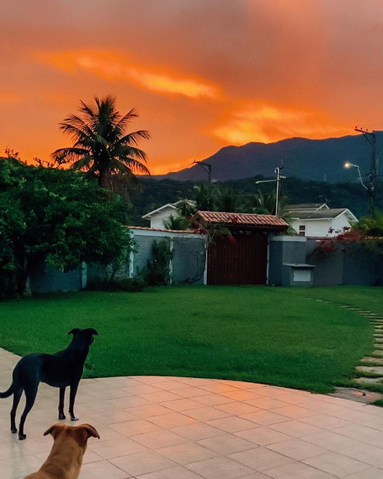 Casa Vista Para Montanha Pet Friendly Caraguatatuba Exterior foto